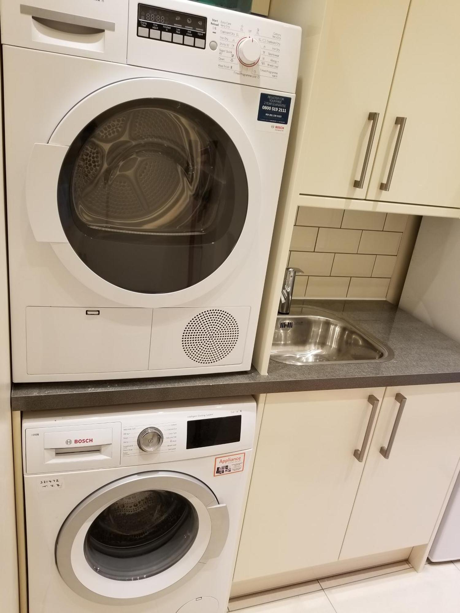 London Luxury Apartment 4 Bedroom Sleeps 12 People With 4 Bathrooms 1 Min Walk From Station Wanstead Extérieur photo